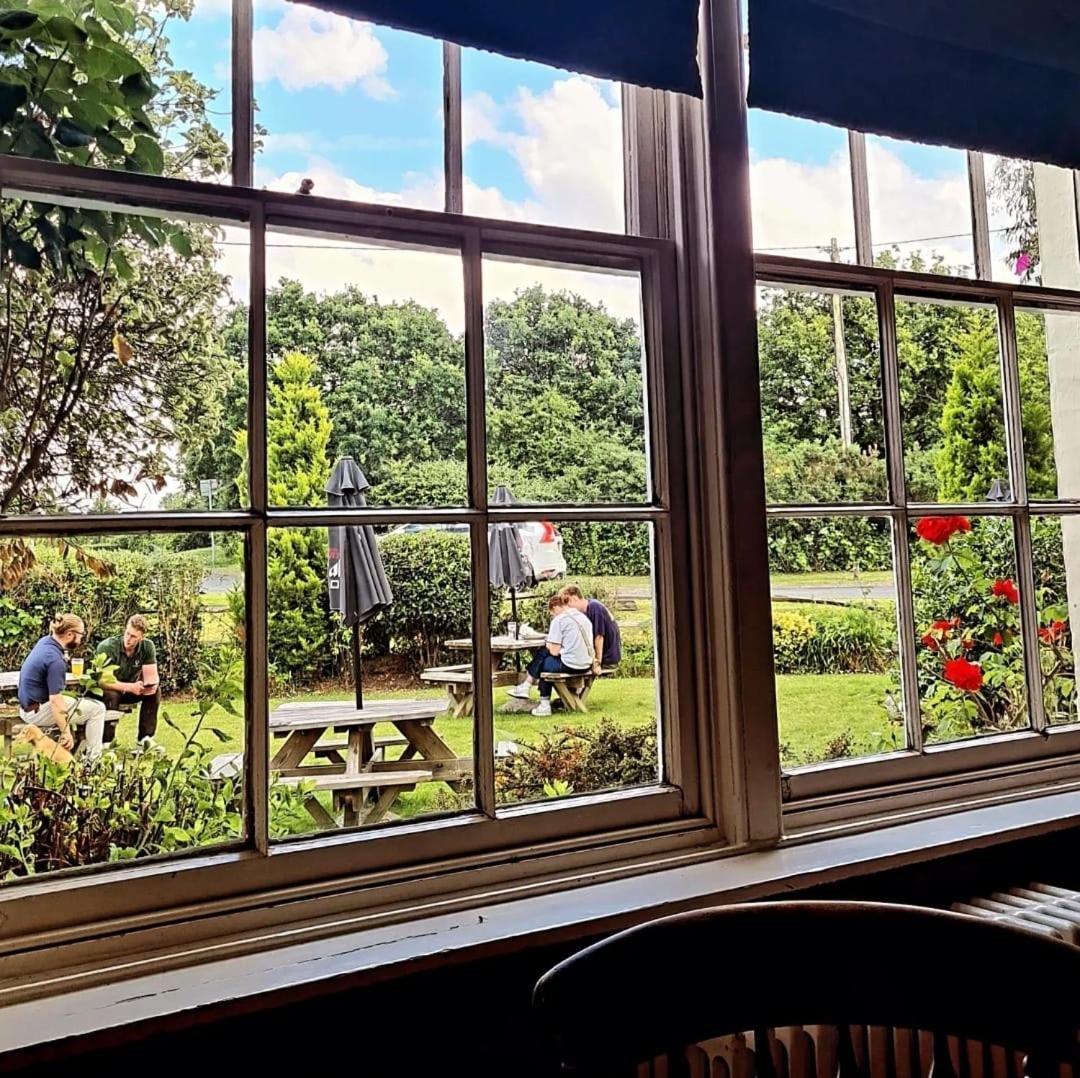 The Mortimer Arms (Adults Only) Romsey Exteriér fotografie