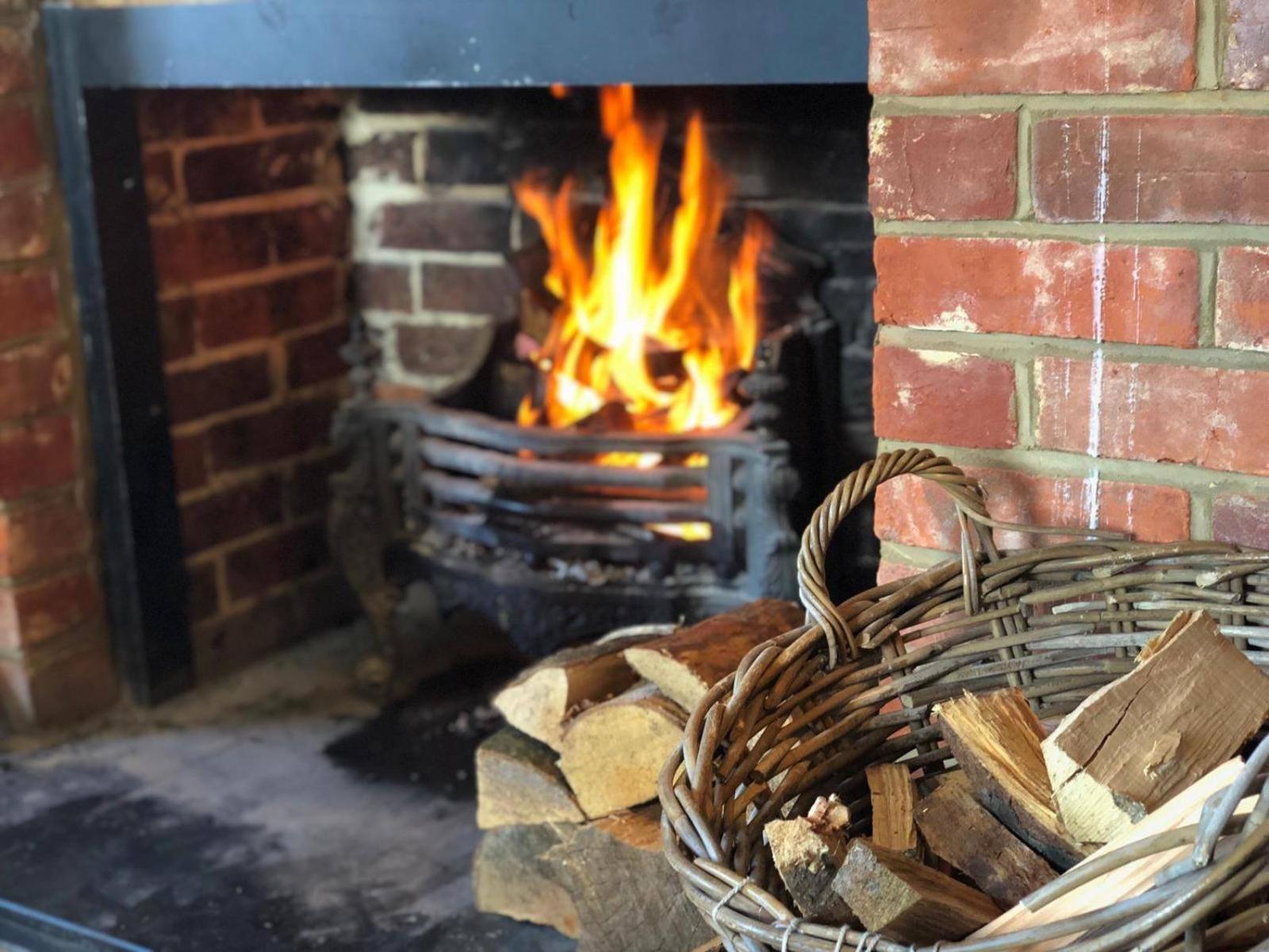 The Mortimer Arms (Adults Only) Romsey Exteriér fotografie
